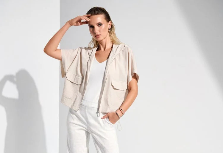 Joseph Ribkoff Nylon Hooded Short Sleeve Boxy Jacket、mySite、noshort