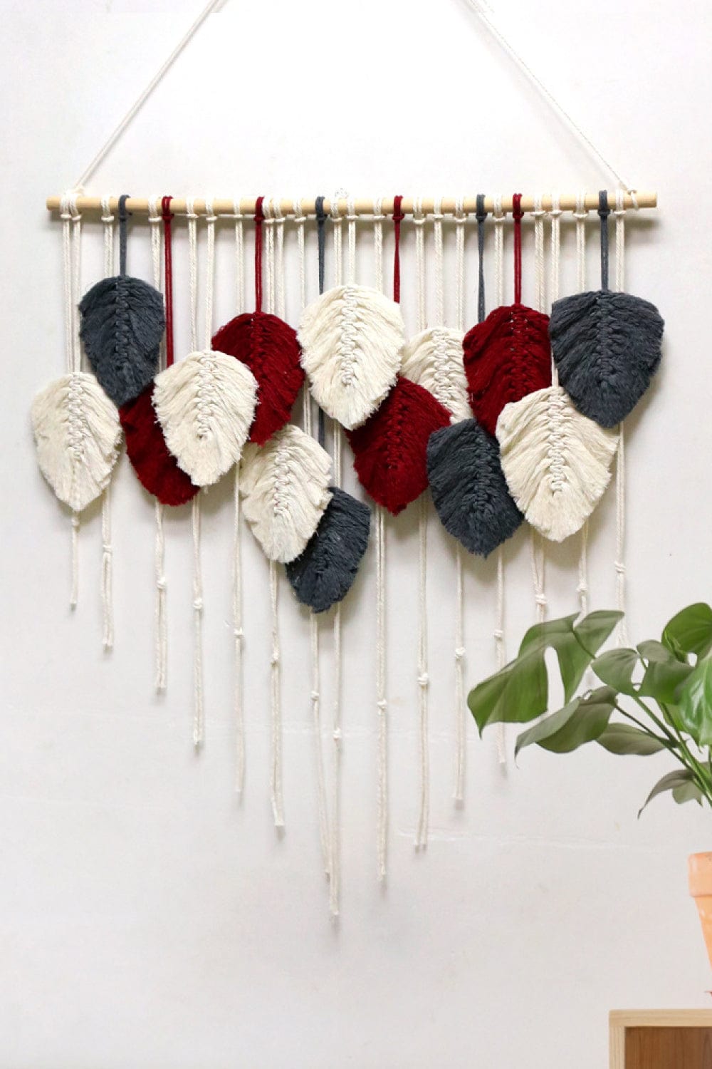 Hand-Woven Feather Macrame Wall Hanging、mySite、g9winljtr