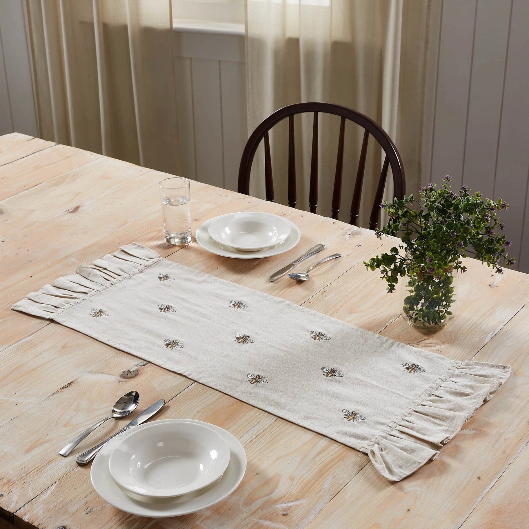 Embroidered Country Bee Table Runners & Placemats、mySite、g9winljtr