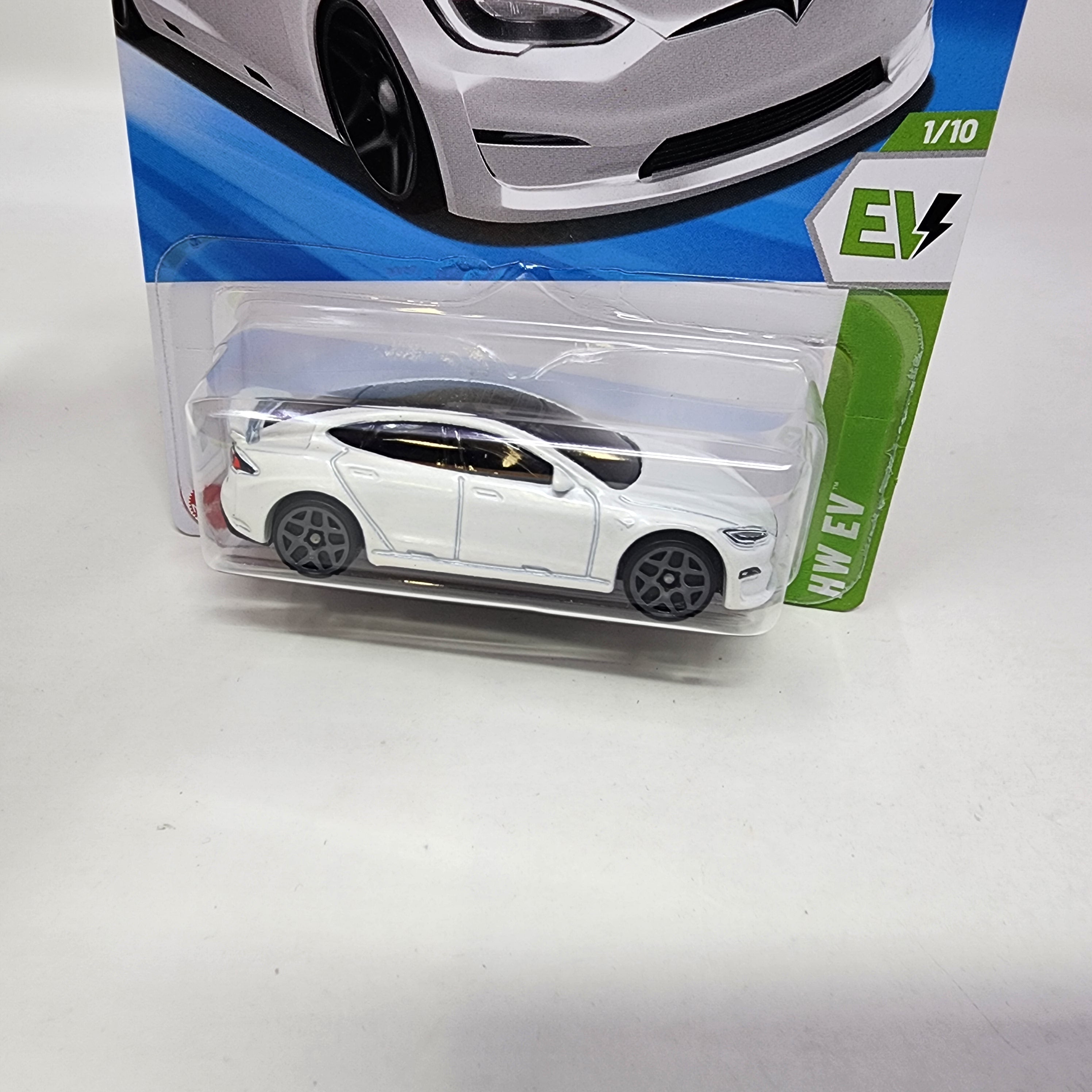Tesla Model S Plaid #9 * White * 2025 Hot Wheels Case F、mySite、hgirdovlk