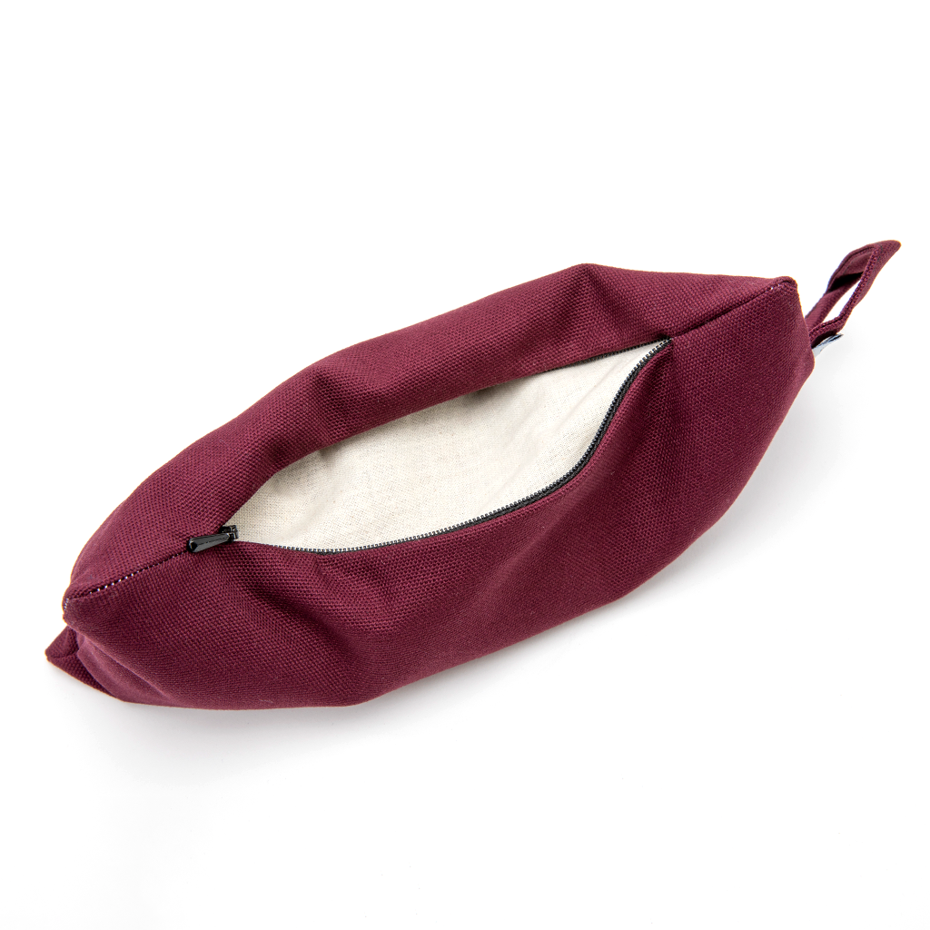 Studio Eye Pillow in Maroon、mySite、topwebapps