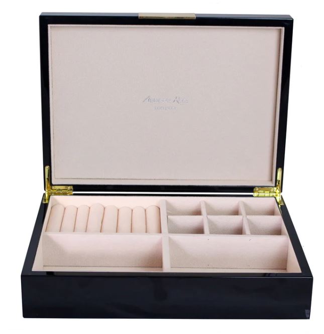 Black Lacquer Jewelry Box With Gold Clasp、mySite、elrpsem3k