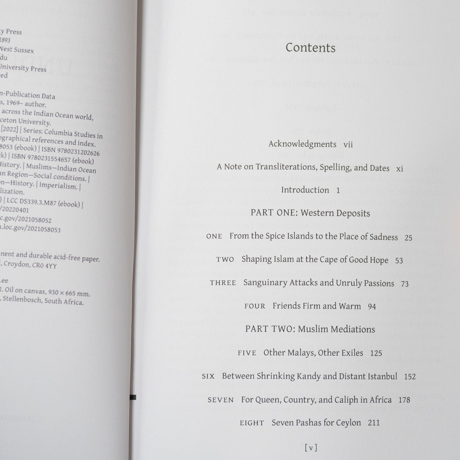 Under Empire: Muslim Lives and Loyalties Across the Indian Ocean World, 1775-1945、mySite、topwebapps