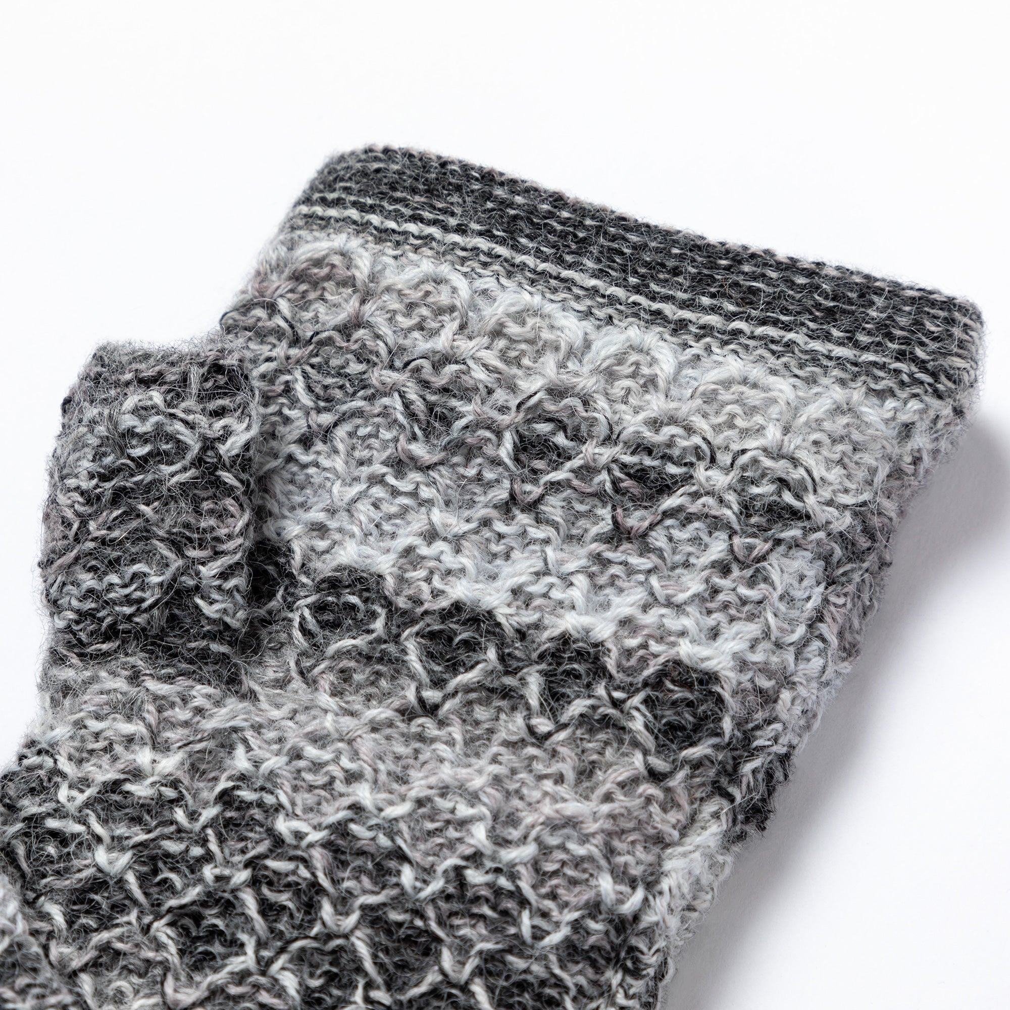 Colorful Alpaca Fingerless Mittens、mySite、camillekostekn