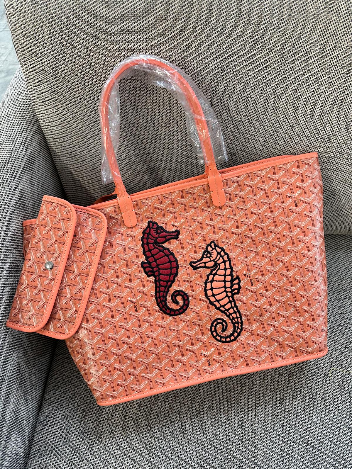 Goyard Anjou PM Seahorse Embroidery Bag (Coral)、mySite、garminoutage.com