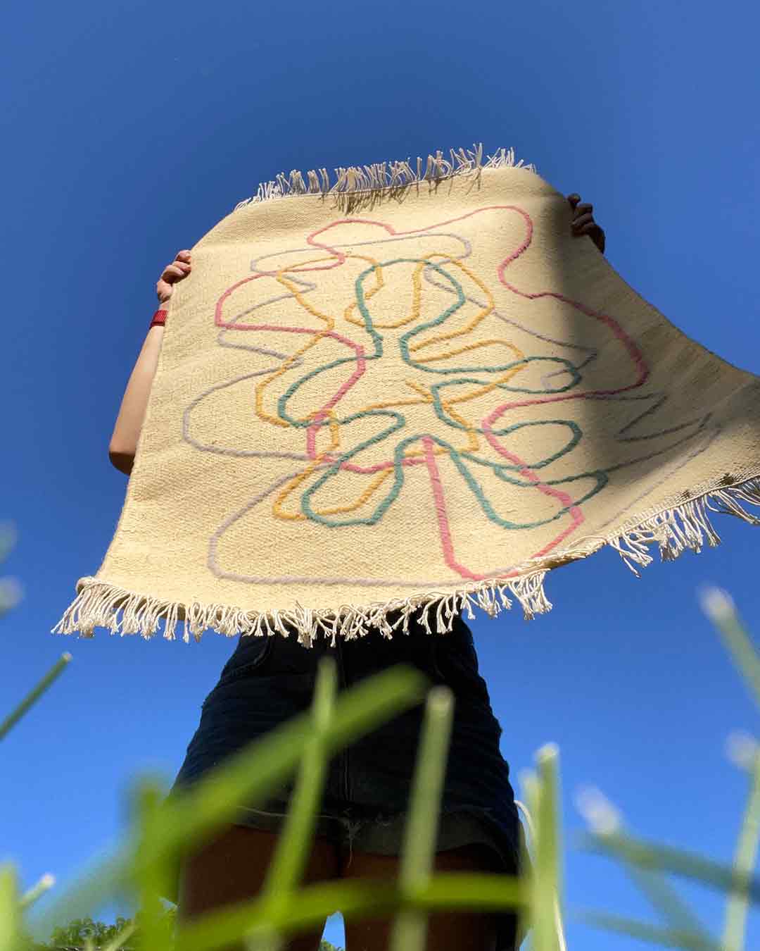 Squiggly Tan Woven Wool Rug、mySite、gigharbornorthrealestate