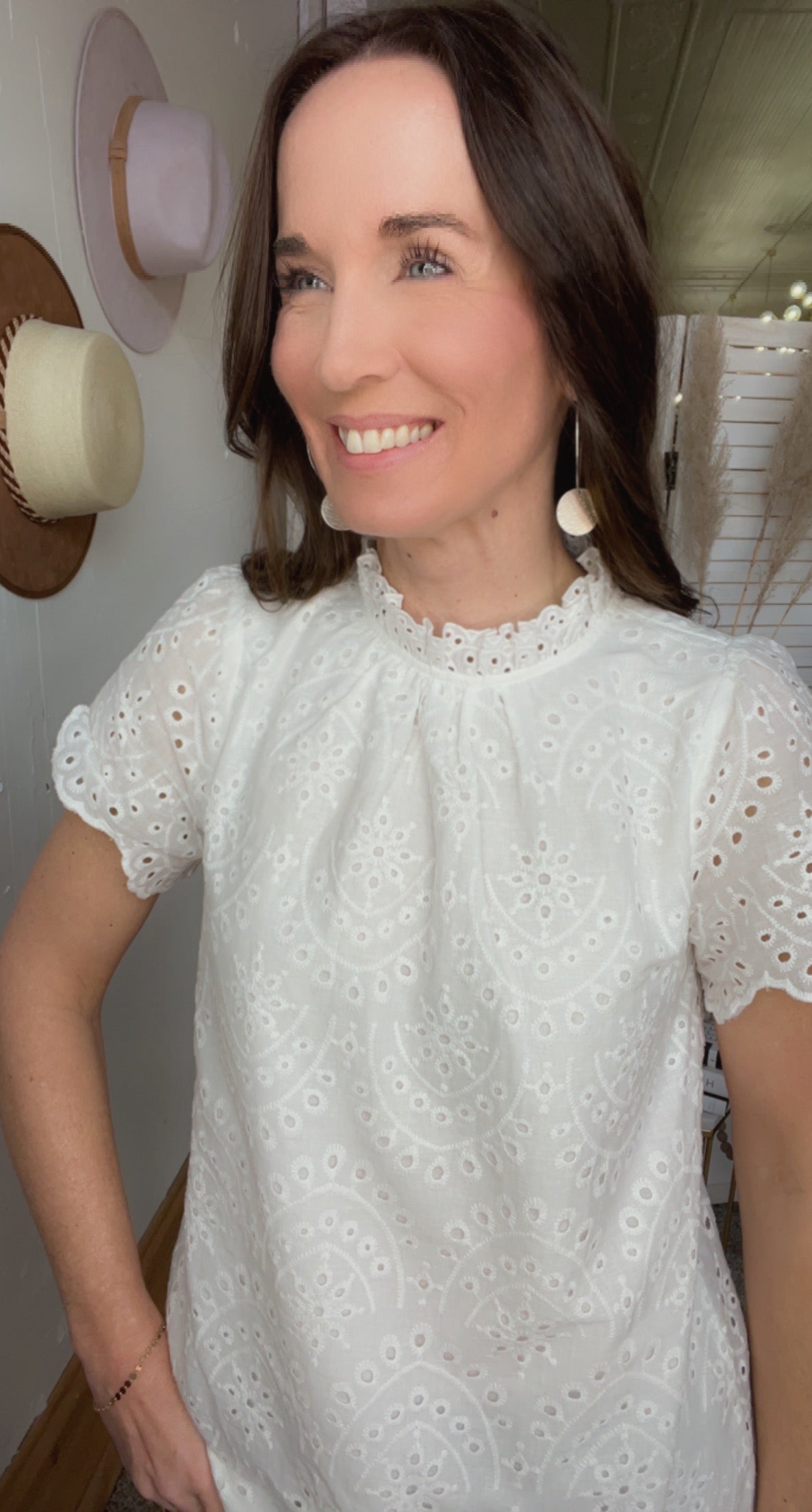 Jody's Eyelet Top、mySite、garagedoors4me