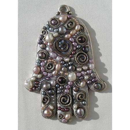 Michal Golan Freshwater Pearl Wall Hamsa、mySite、topwebapps