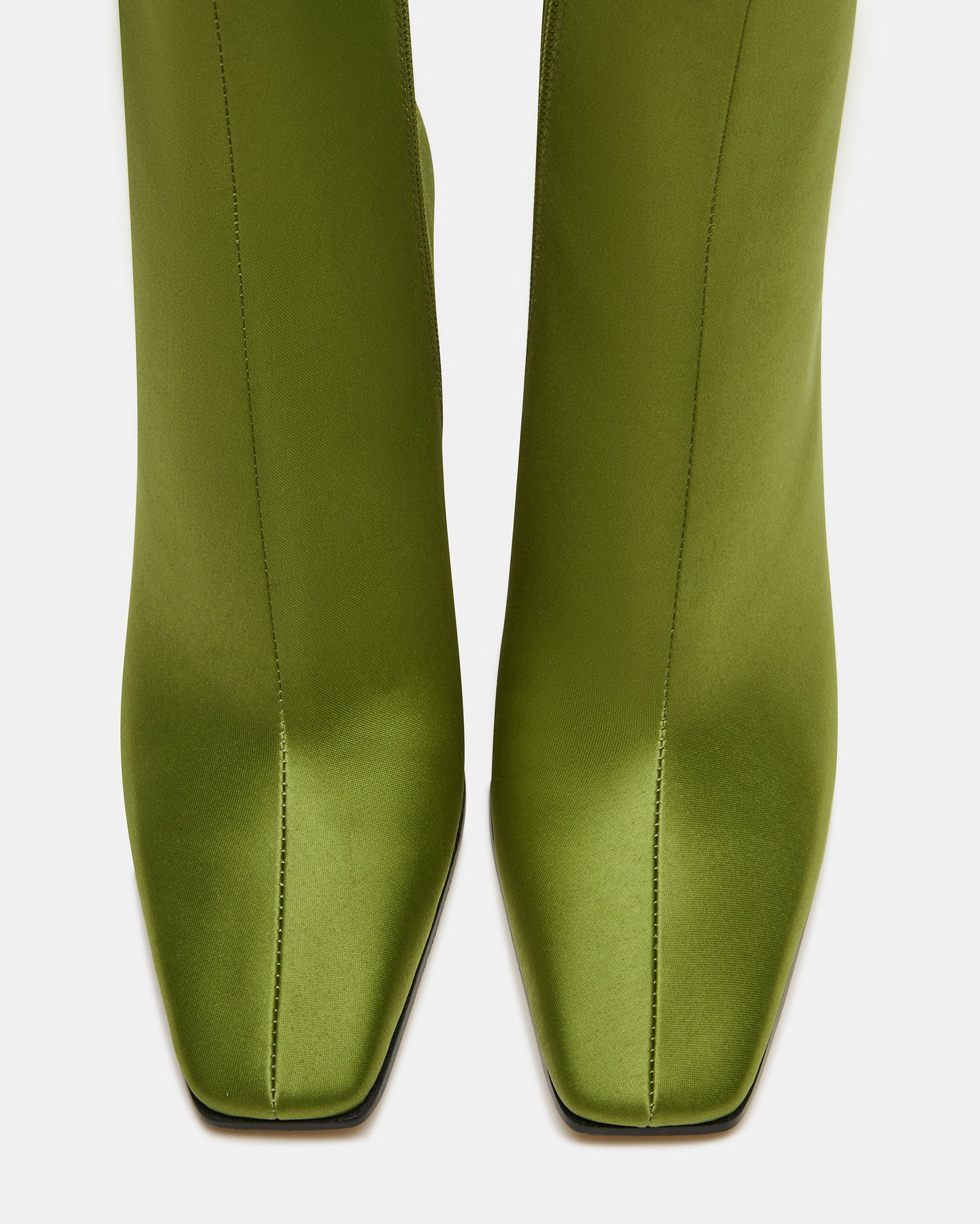 LIZABELLE GREEN、mySite、gtrtttuynbv