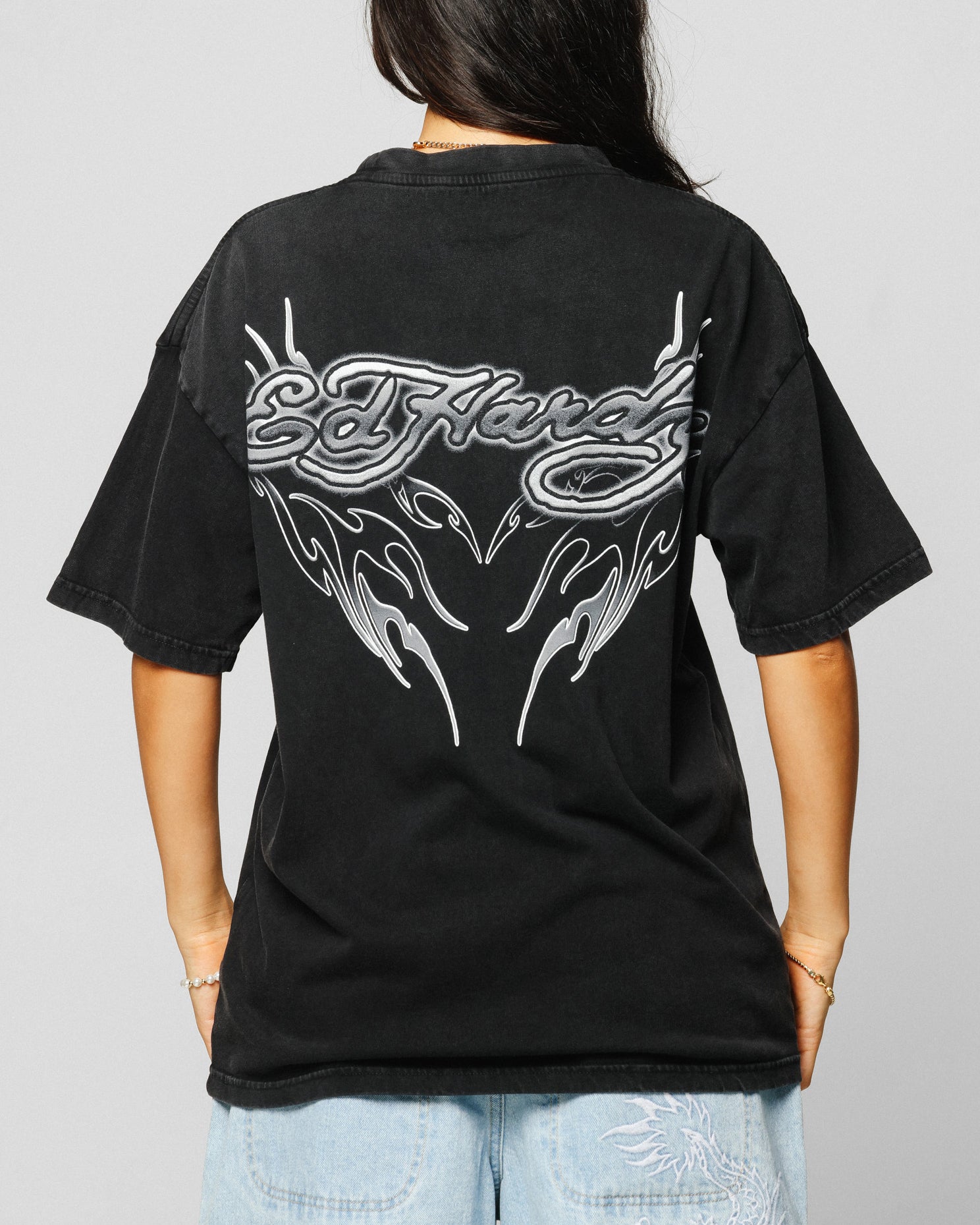 {product_title} - {shop_name}