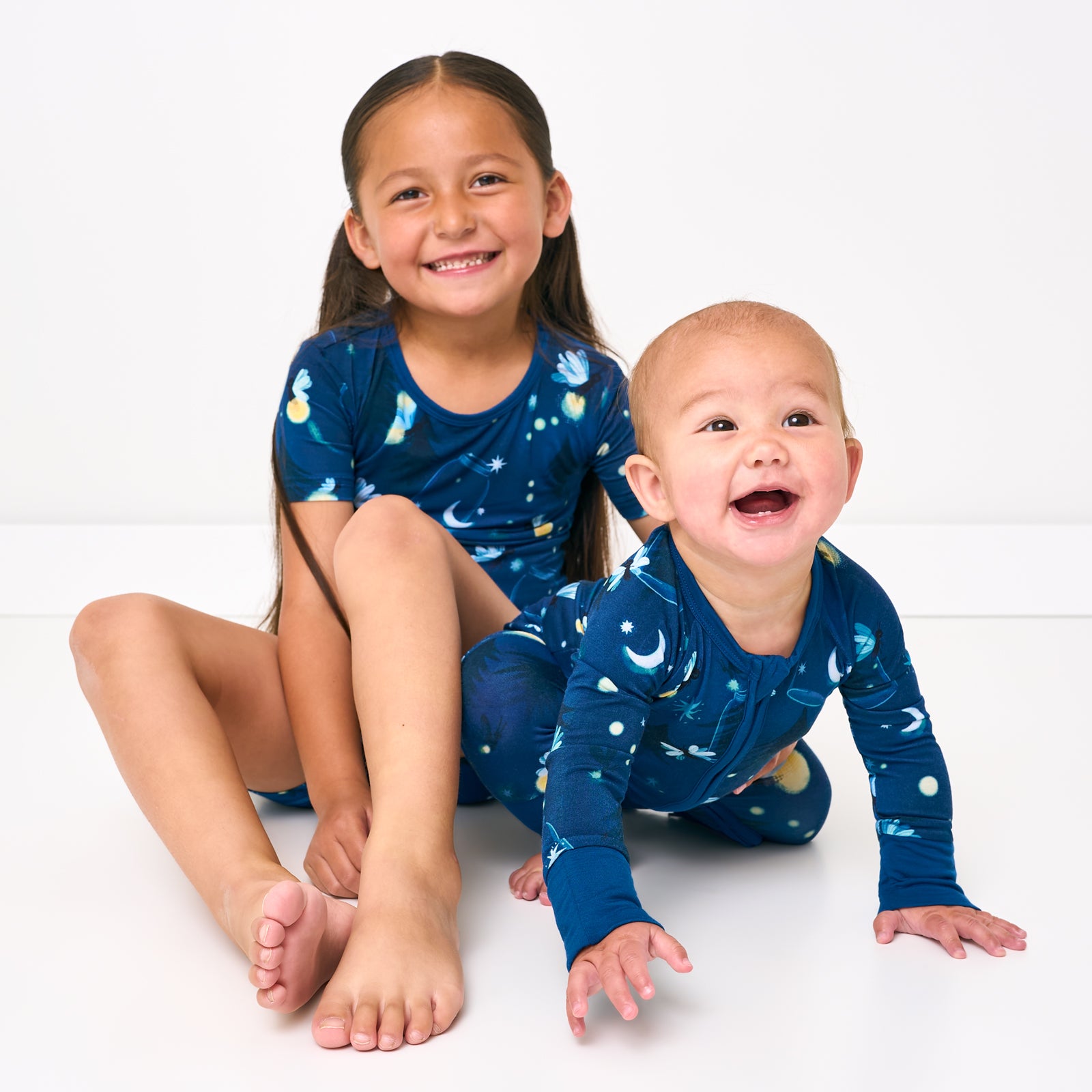  Firefly Glow Two-Piece Short Sleeve & Shorts Pajama Set、mySite、layawaytickets