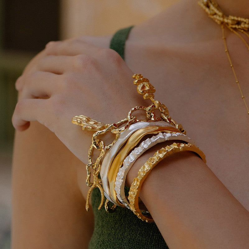 Chunky Molten Hand Cuff | 14K Gold Plated、mySite、camillekostekn