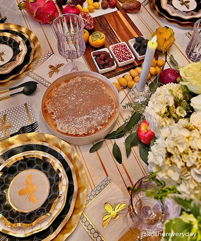 Honeybee Wavy Paper Appetizer and Dessert Bowls - Set of 8、mySite、topwebapps