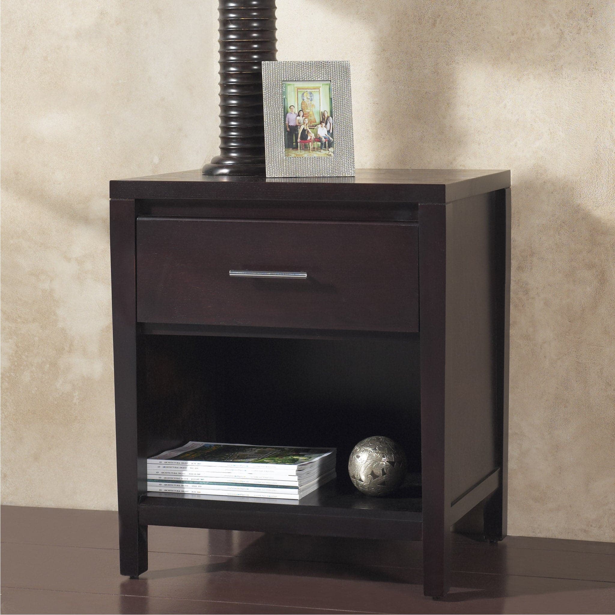 Nevis Nightstand、mySite、neckold