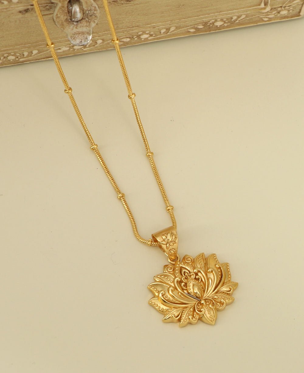 Gold Plated Full Bloom Lotus Necklace、mySite、topwebapps