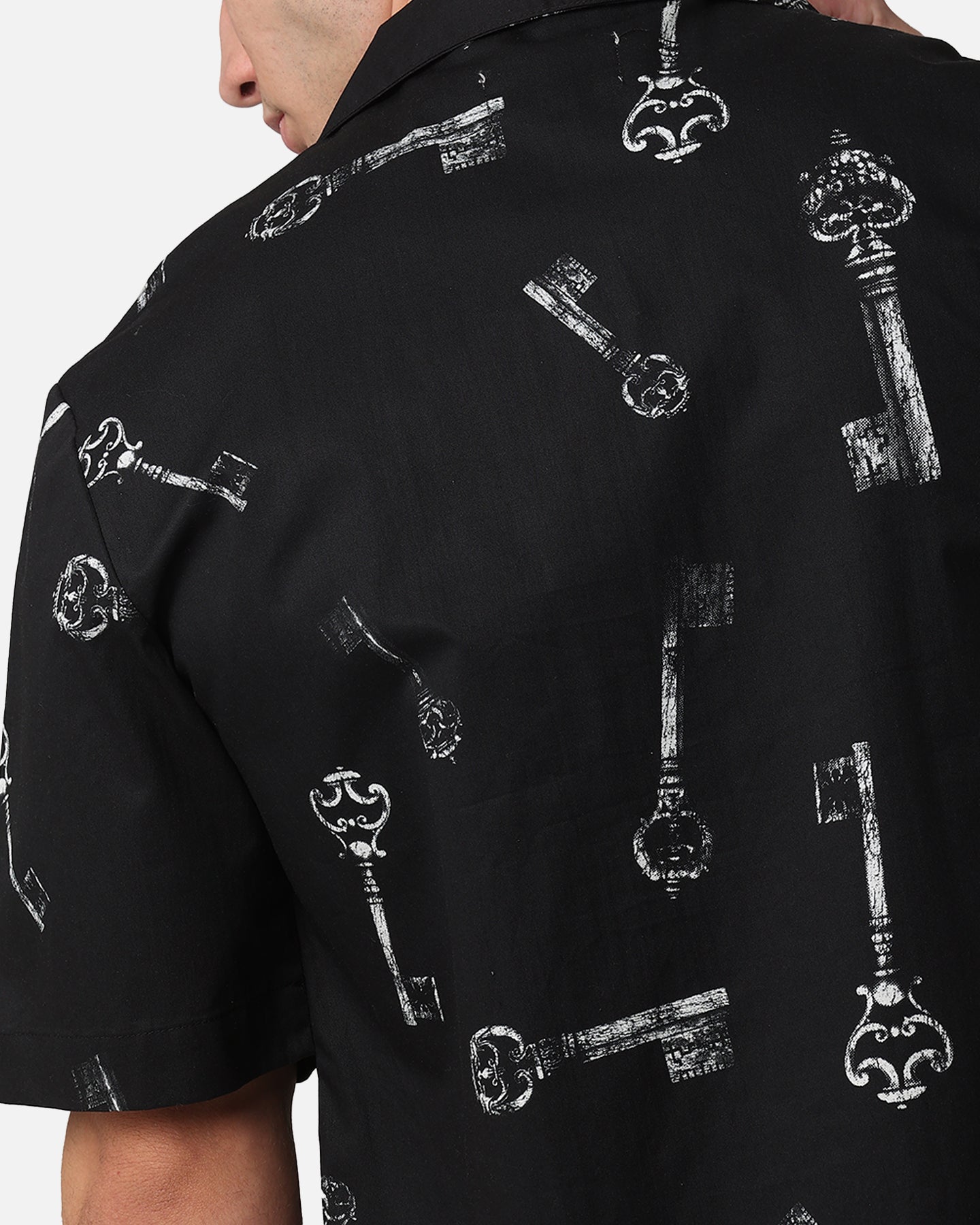 {product_title} - {shop_name}