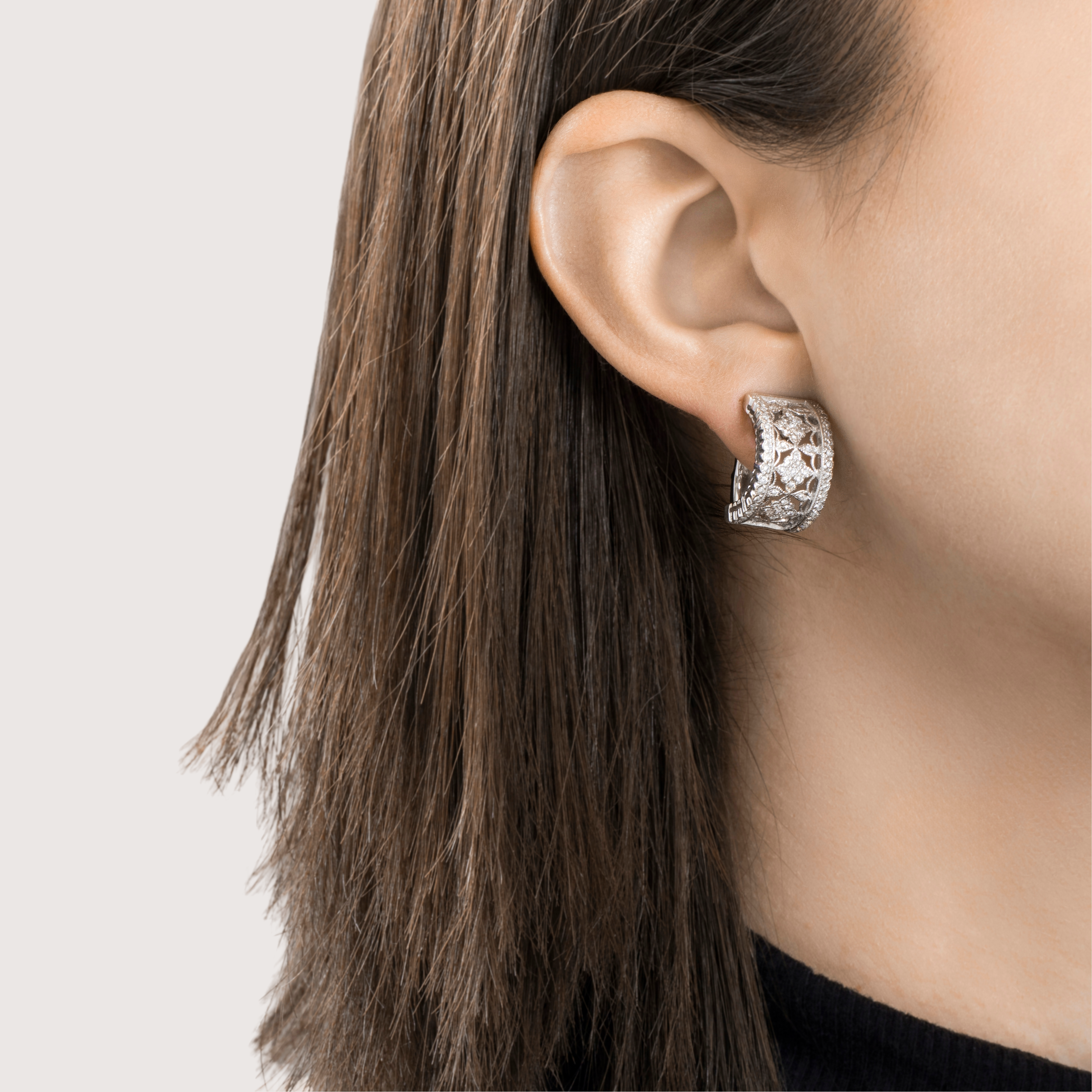 Vintage 18k White Gold .69cttw Diamond Wonderful Openwork Cuff Earrings、mySite、hinf8tx79