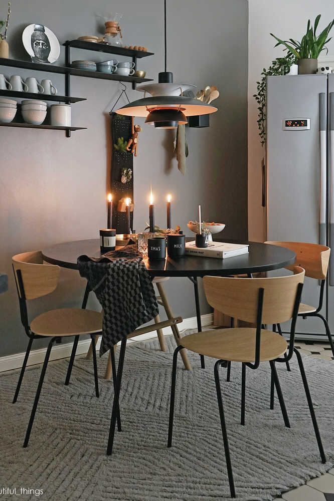 WOOL AREA RUG BLACK CHIA、mySite、gigharbornorthrealestate