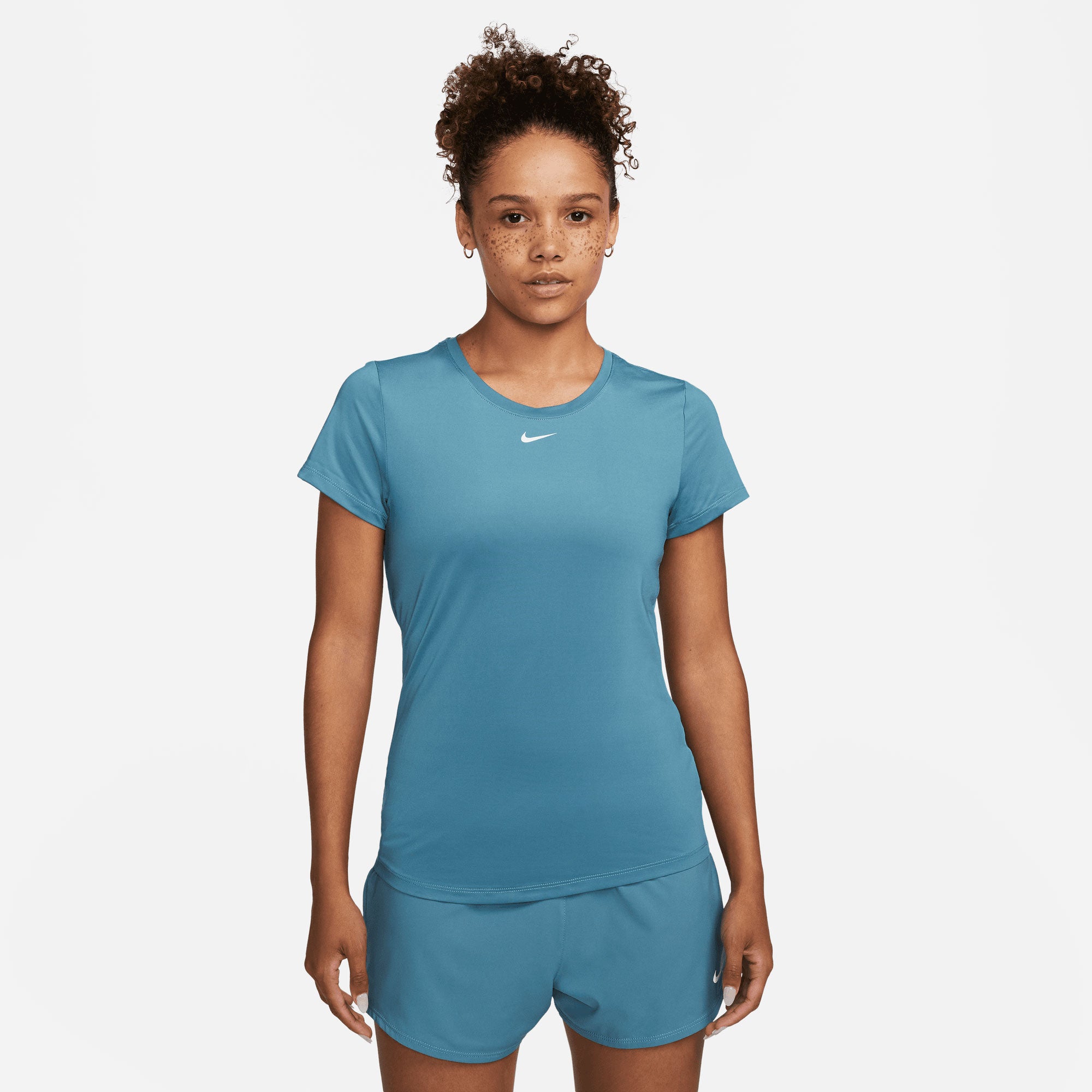 Nike One Dri-FIT Women's Slim Fit Shirt