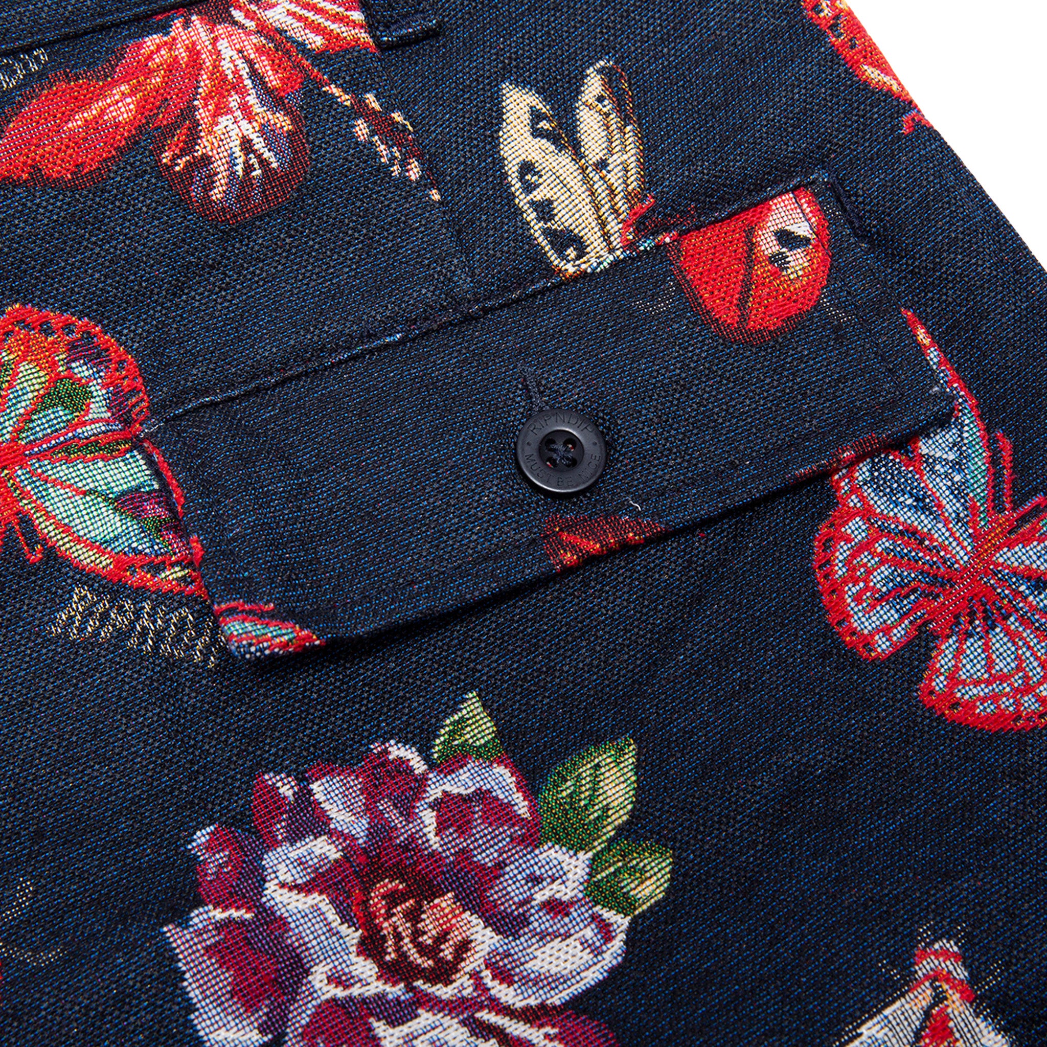  Monarch Butterfly Shorts (Black)、mySite、merchandisen