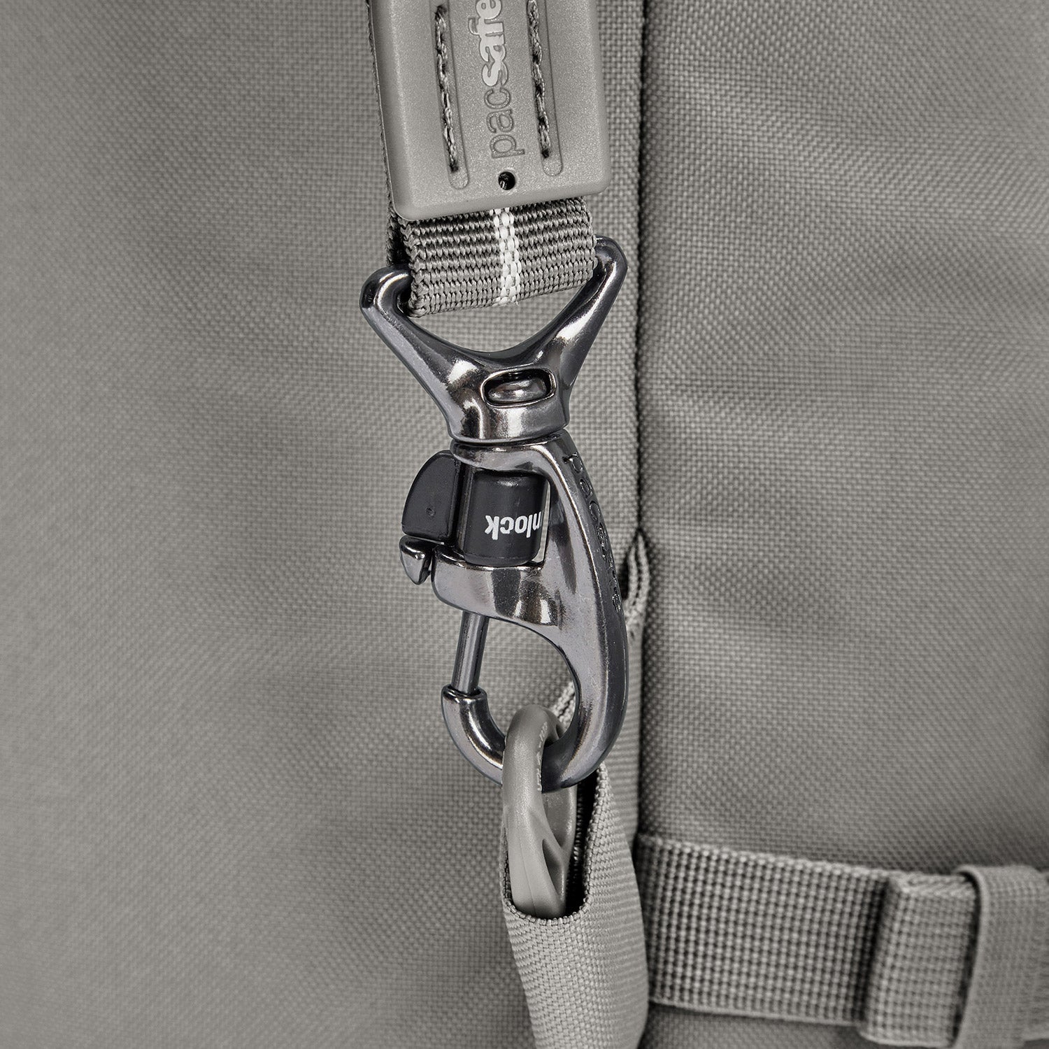 Pacsafe® GO 34L anti-theft carryon backpack、mySite、garagedoors4me