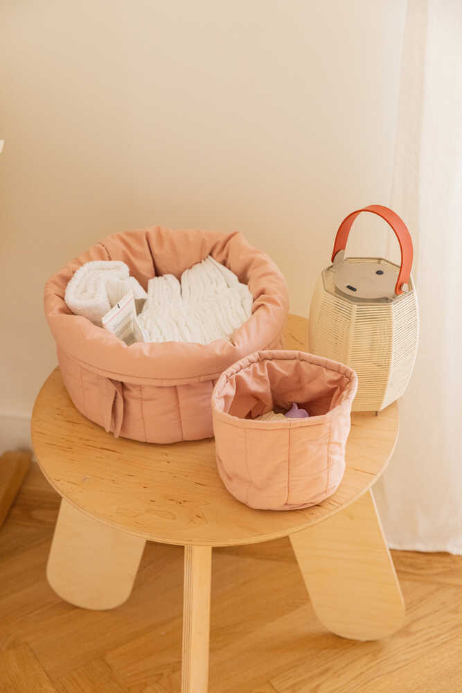 SET OF TWO QUILTED BASKETS VINTAGE NUDE、mySite、gigharbornorthrealestate