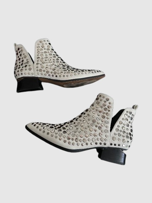 Renata Bootie - SM REBOOTED、mySite、gtrtttuynbv