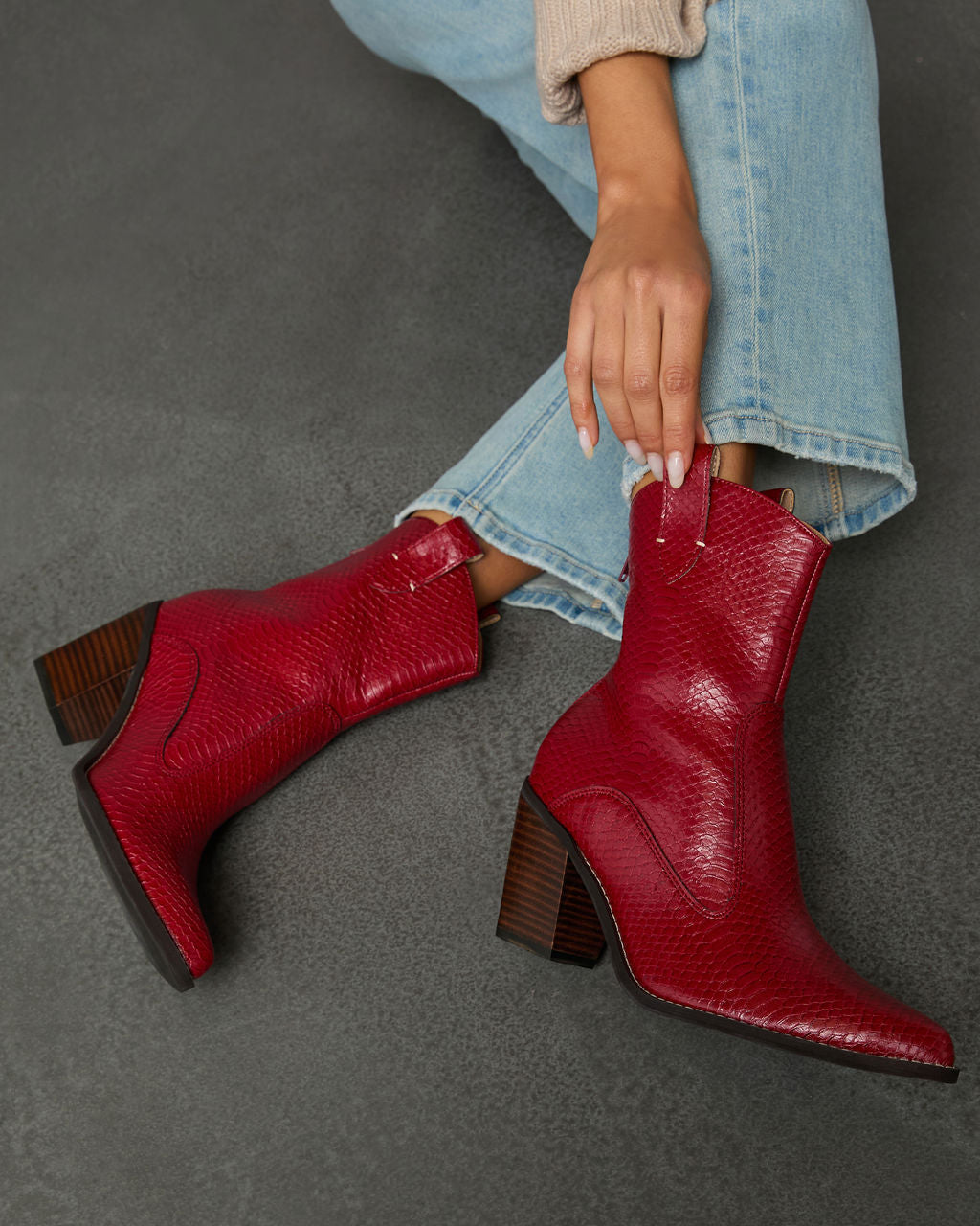 {product_title} - {shop_name}