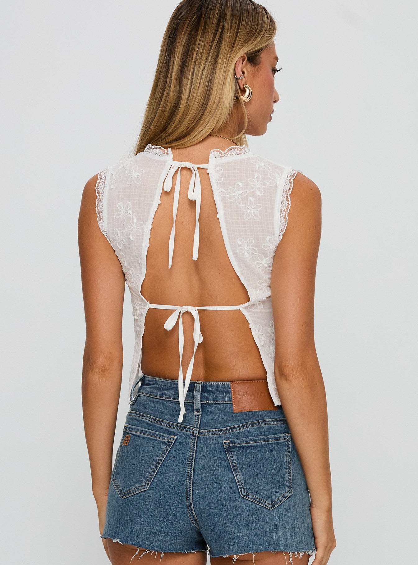 Hagea Top White、mySite、solidvoid