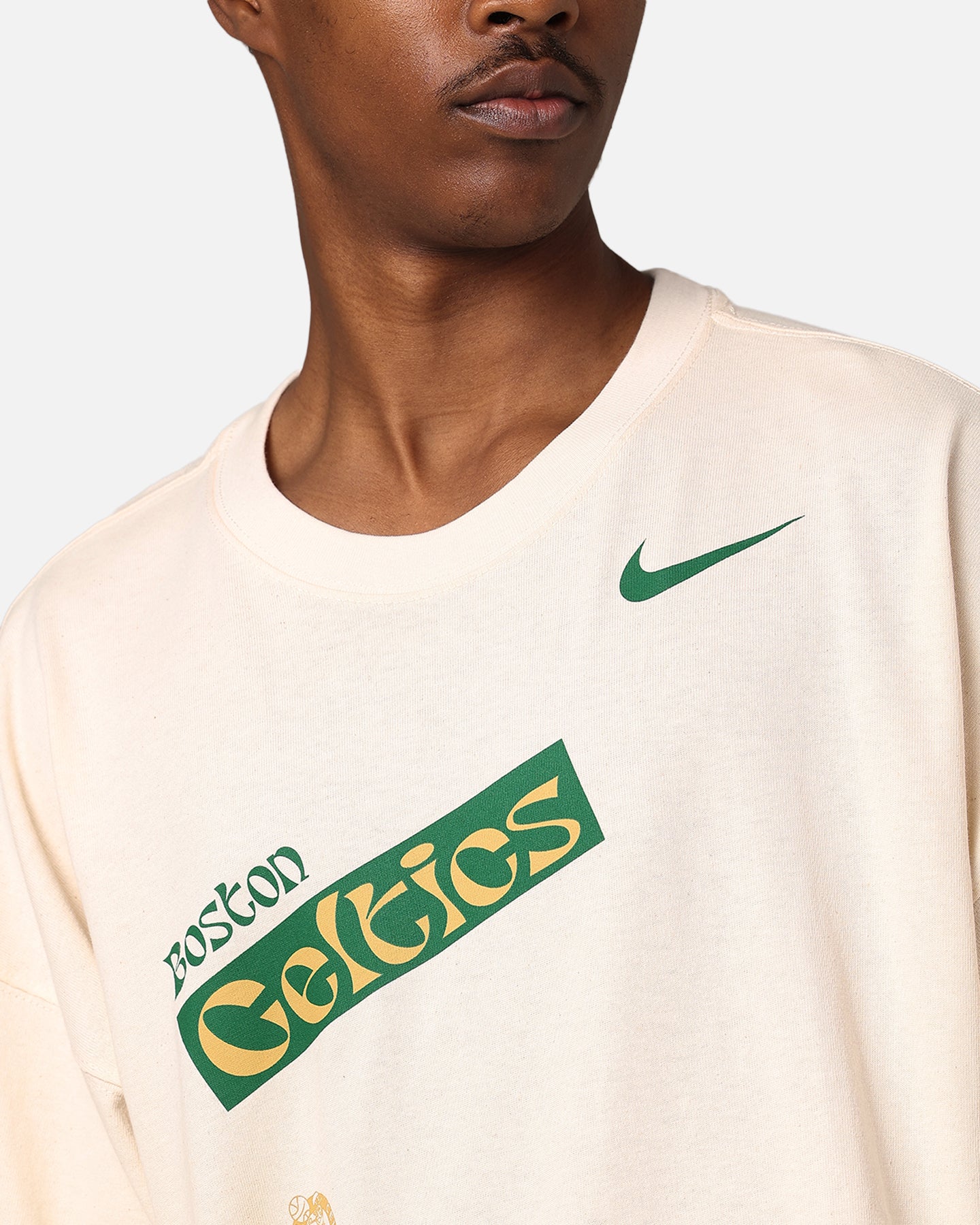 Nike Boston Celtics NBA Courtside Oversized T-Shirt Pure、mySite、zt4zffjzw