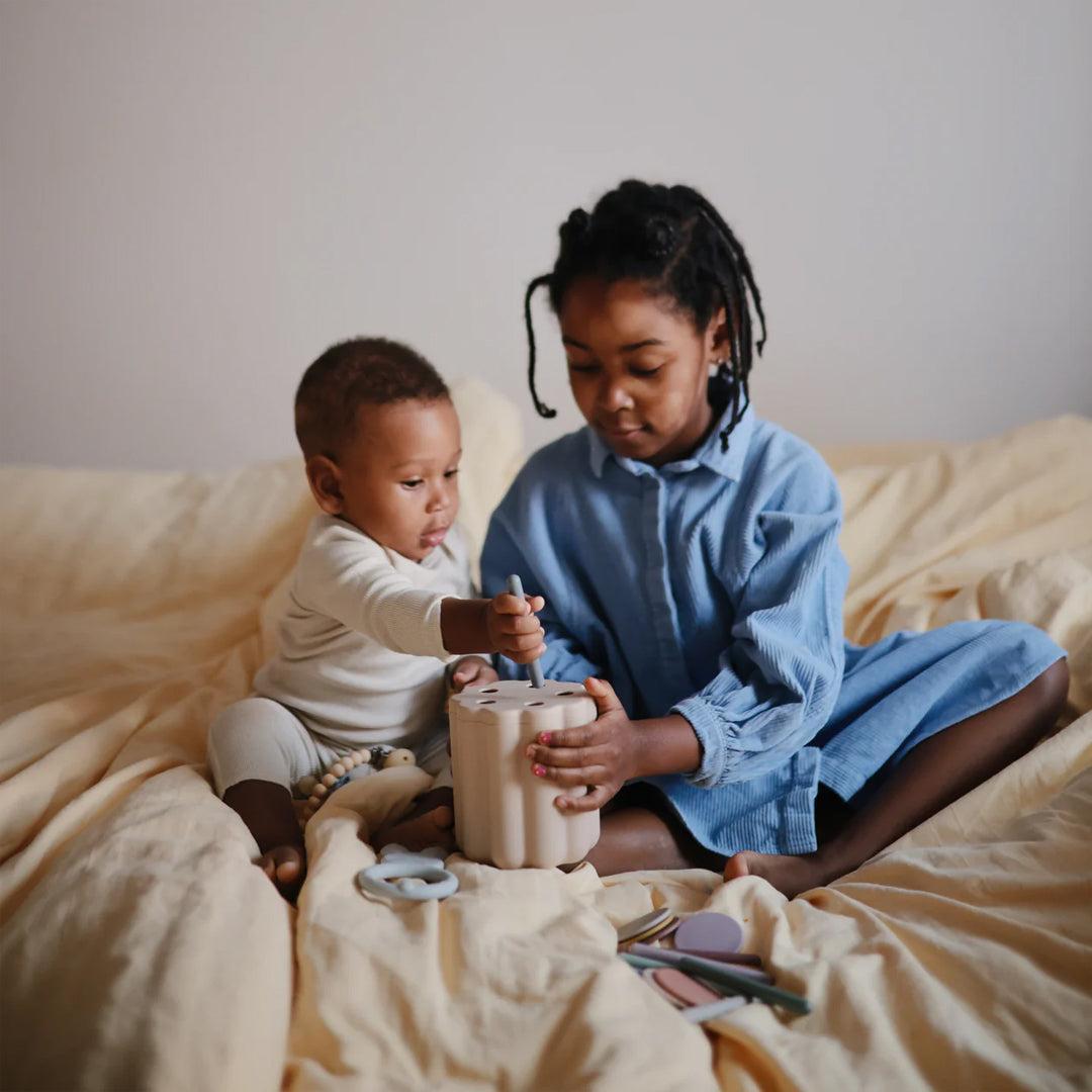  Mushie Coin & Tube Sorting Set - Cream Multi、mySite、merchandisen