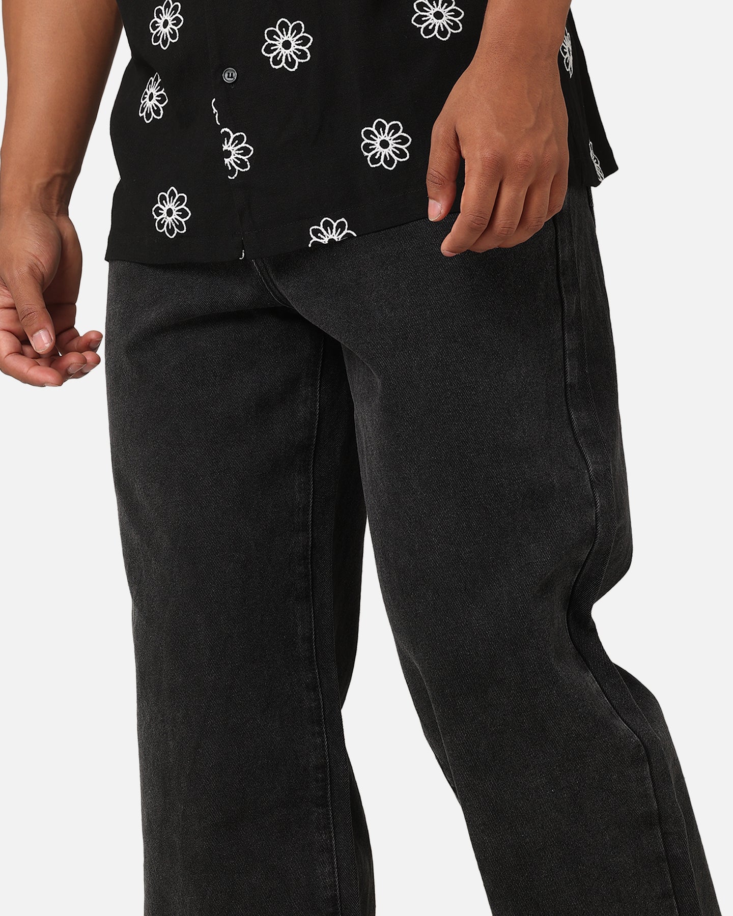 {product_title} - {shop_name}