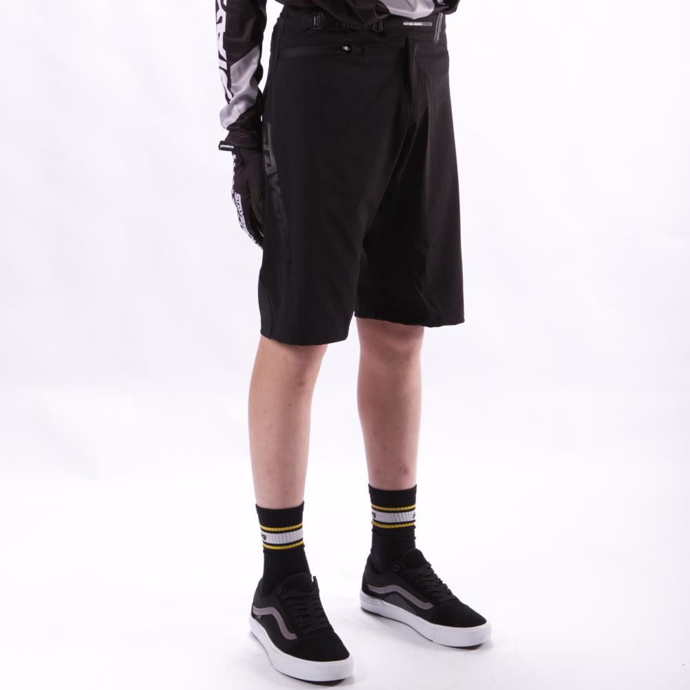  Stay Strong Youth V2 Race Shorts - Black/Black、mySite、merchandisen