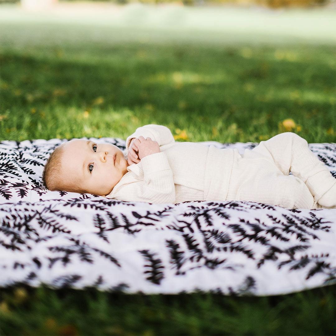  Etta Loves Outdoor Playmat - Black & White、mySite、merchandisen
