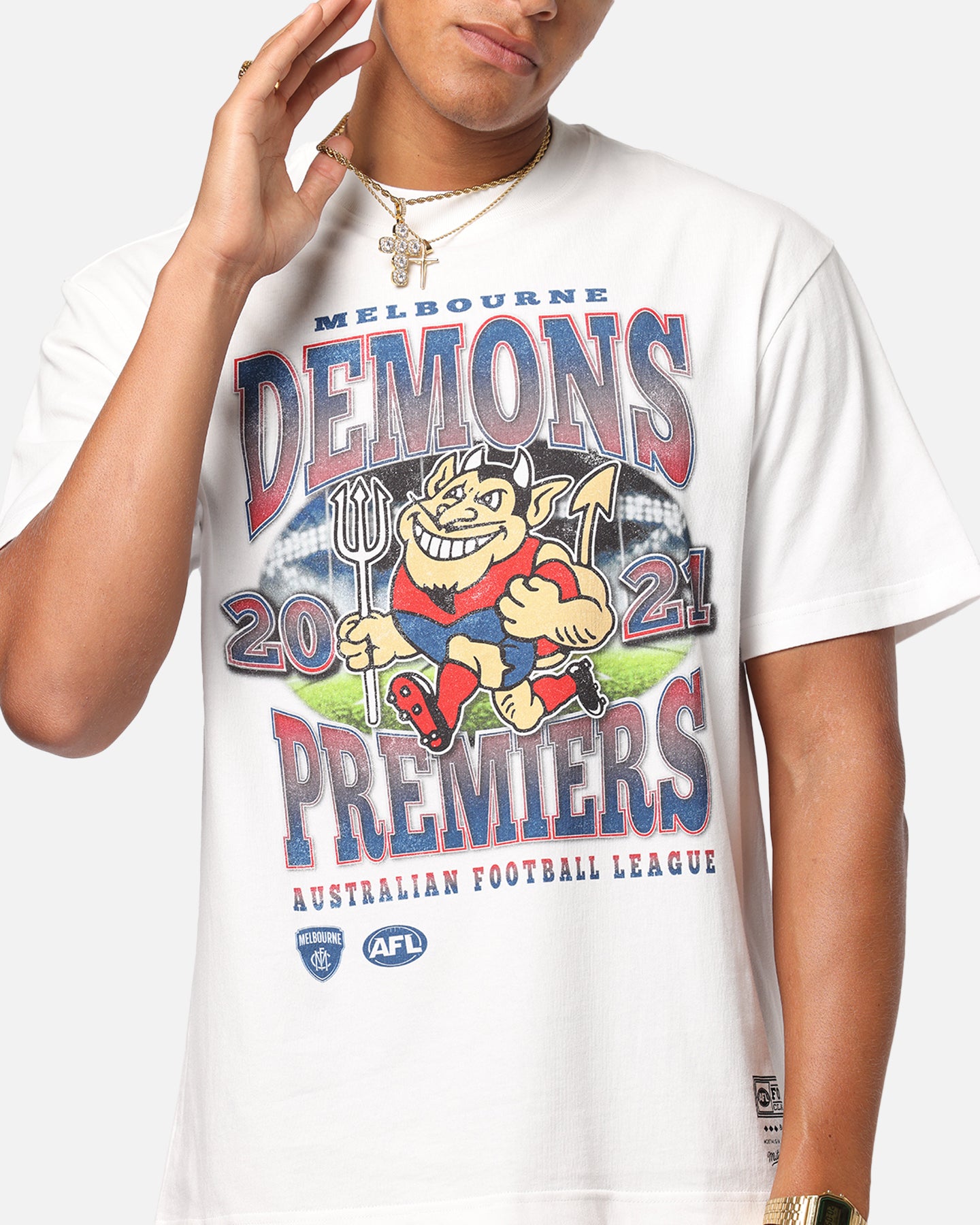 Mitchell & Ness Melbourne Demons Mascot T-Shirt Vintage White、mySite、zt4zffjzw