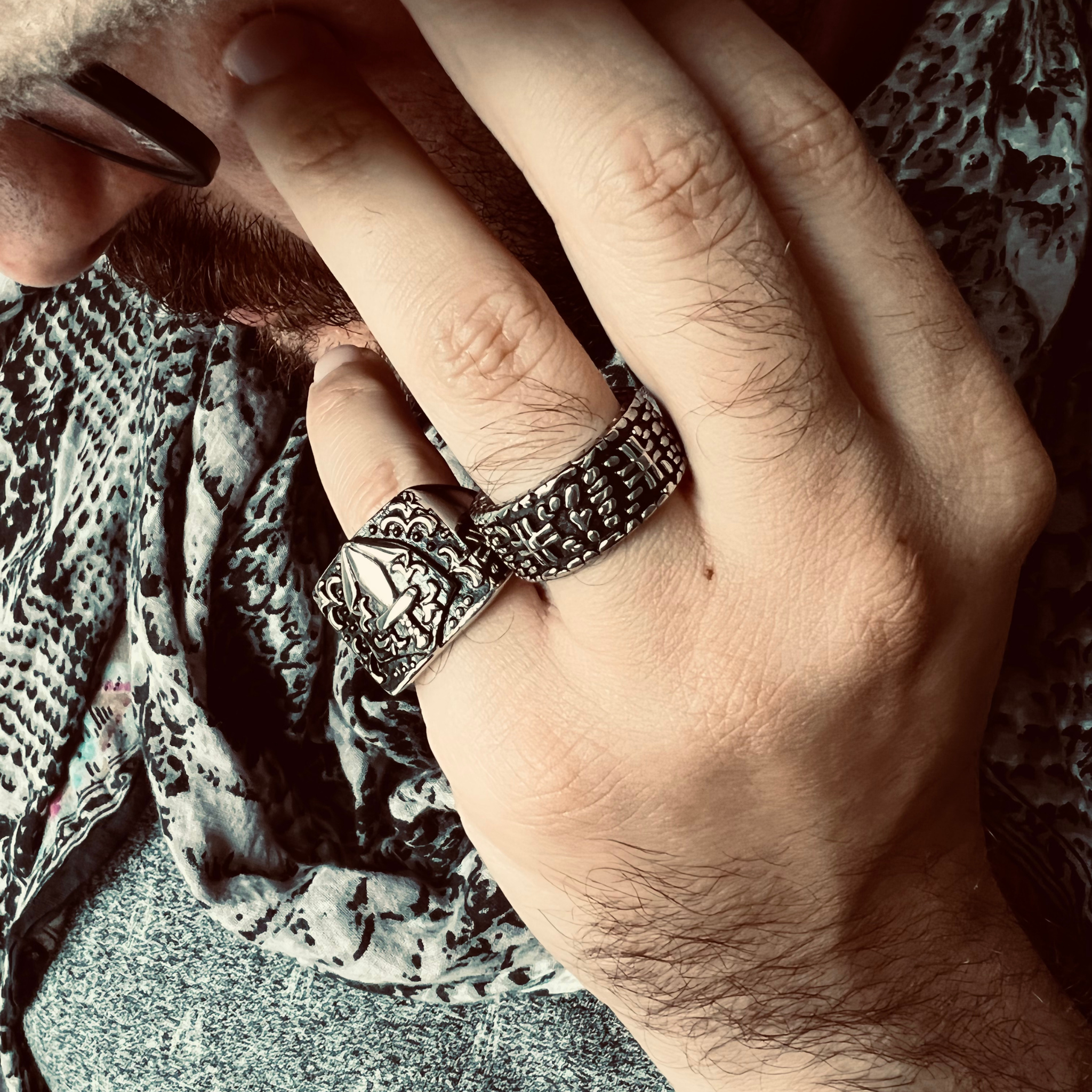 Detailed Cross In Stone Wall Stainless Steel Ring / SCR2219、mySite、dreamappss