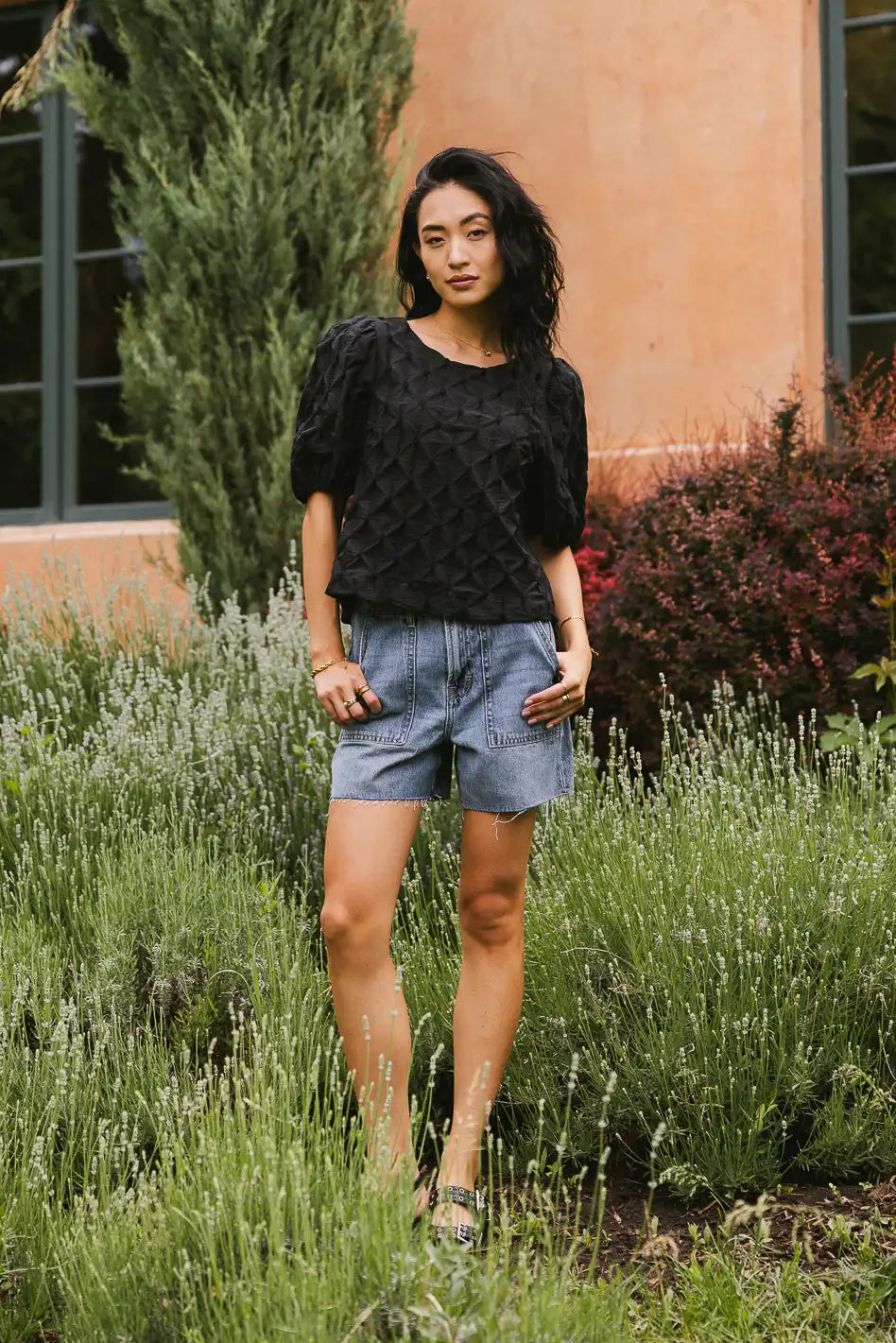 {product_title} - {shop_name}