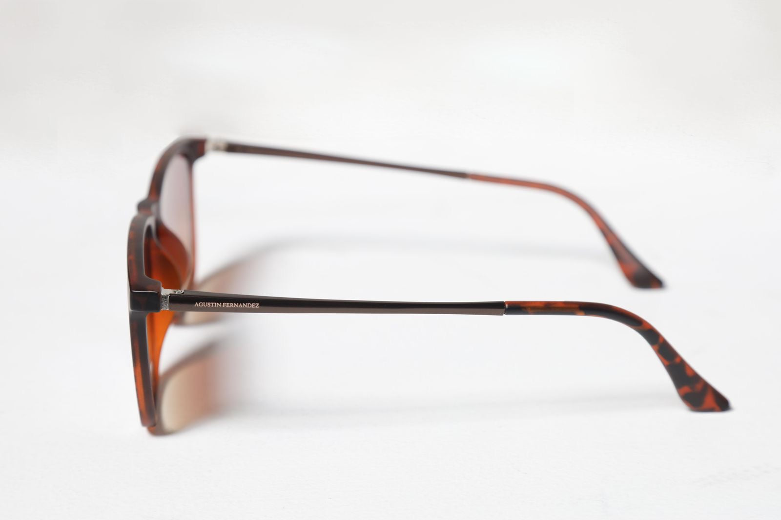 NAOMI BROWN TURTLE uv400、mySite、camillekostekn