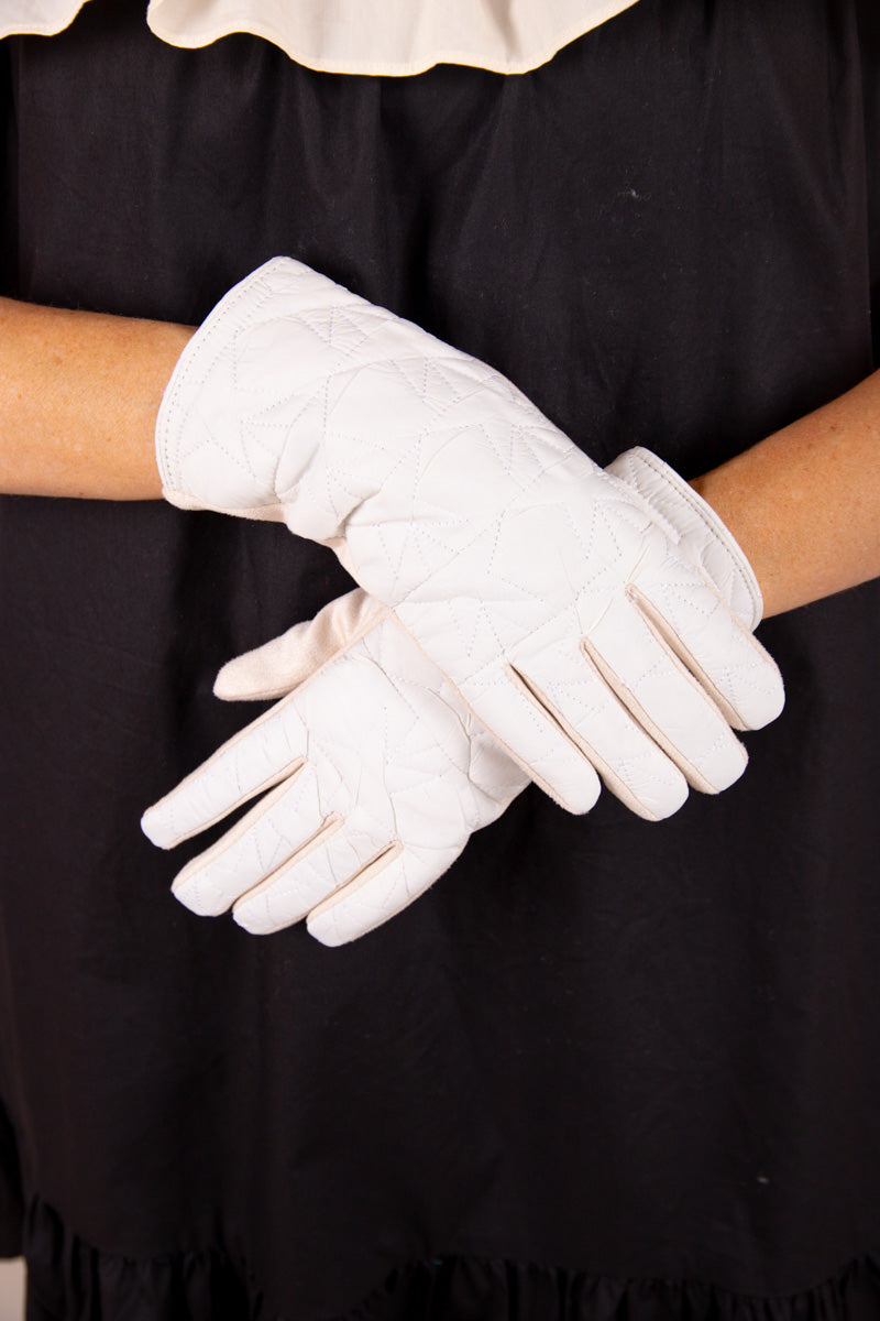 Kaylen Tufted Gloves - FINAL SALE、mySite、hinf8tx79