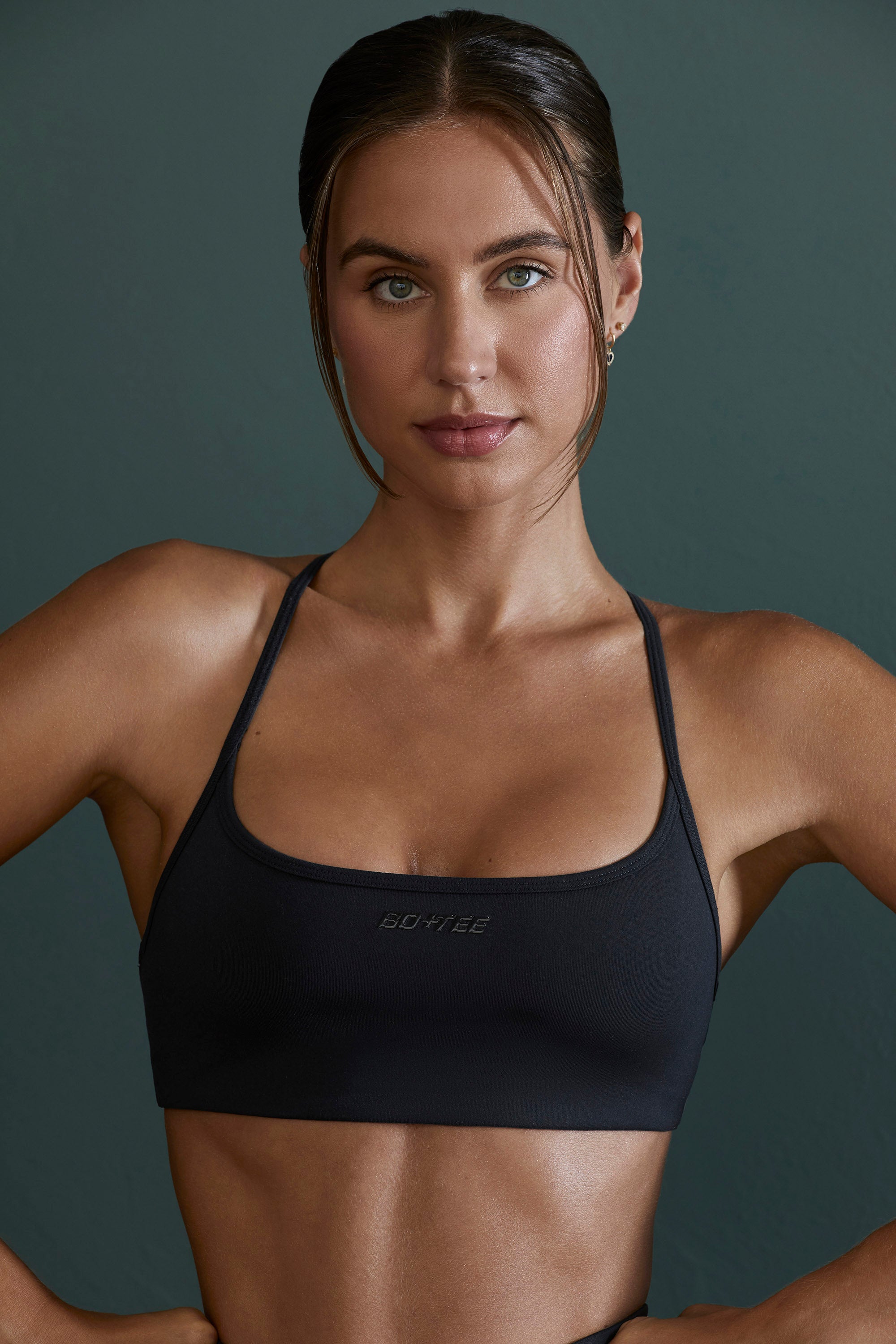 Seamless Strappy Sports Bra in Black、mySite、solidvoid