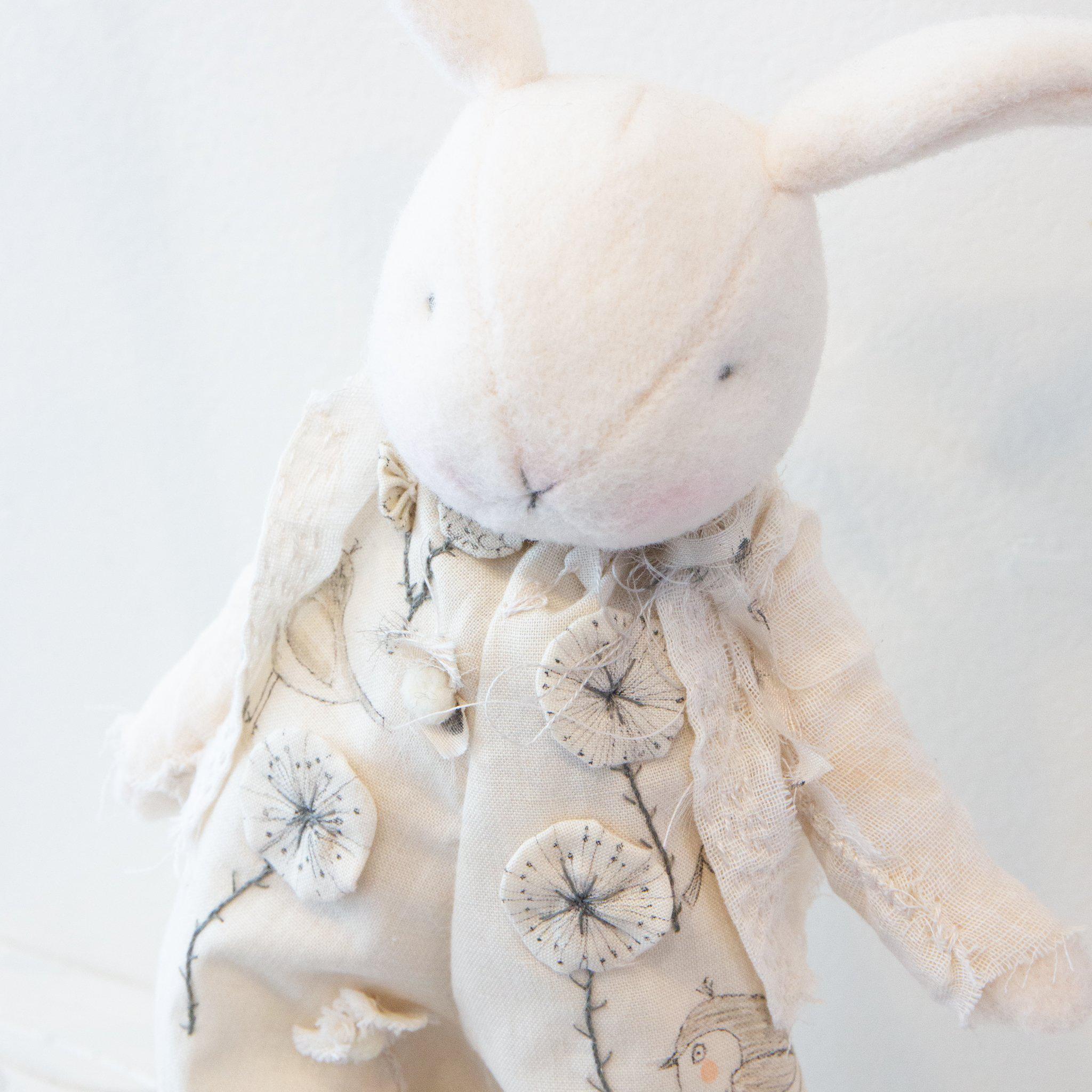 RETIRED - Hutch Studio Original - Darling Dabney - One of A Kind Bunny、mySite、g9winljtr