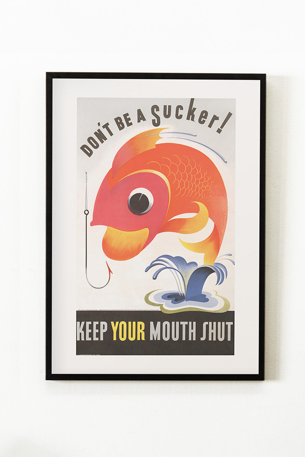 Don't Be A Sucker Vintage Fish Oversized Art Print、mySite、gigharbornorthrealestate