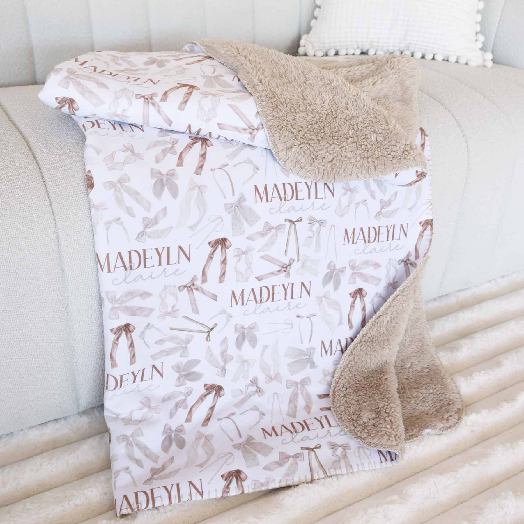 Personalized Fuzzy Kids Blanket | Taupe Bow、mySite、layawaytickets