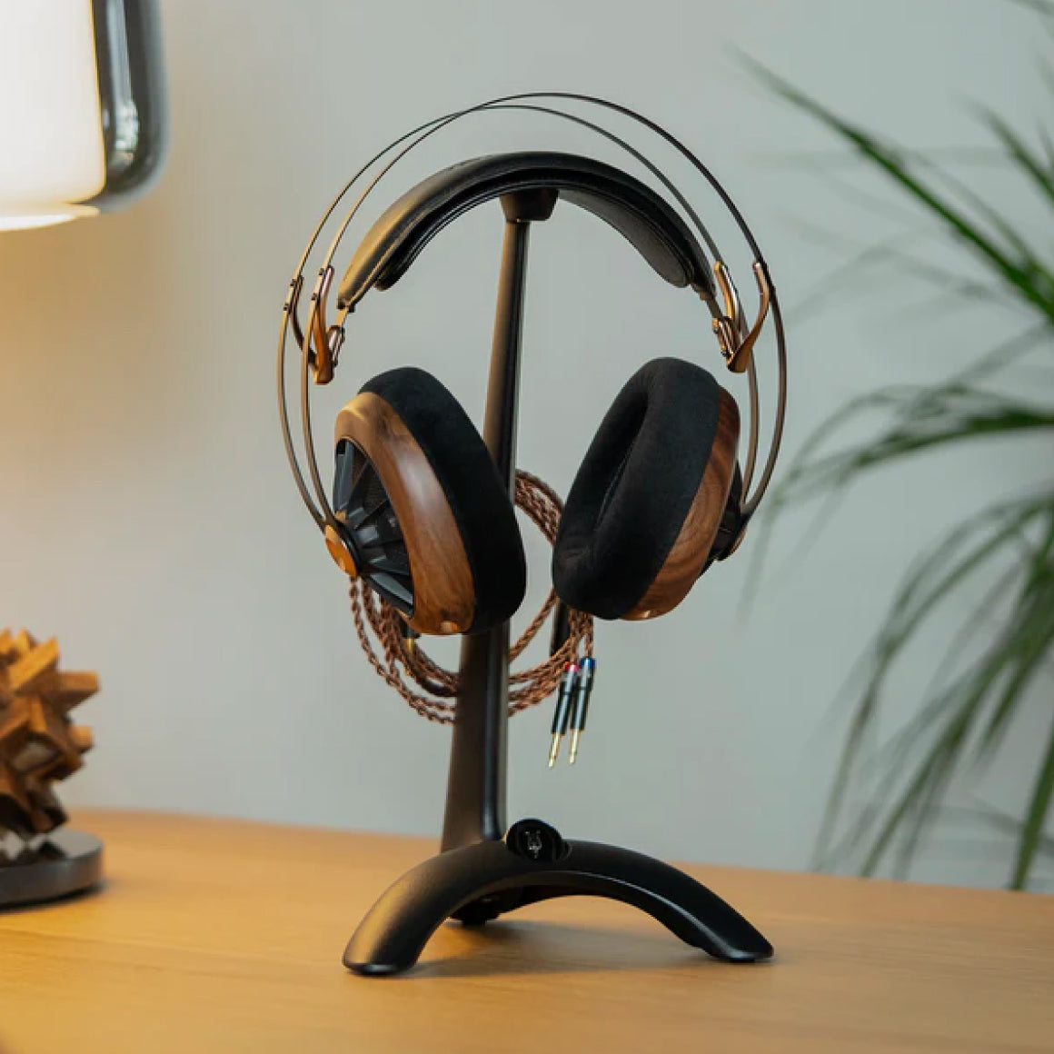  Meze - Manta Headphone Stand、mySite、merchandisen