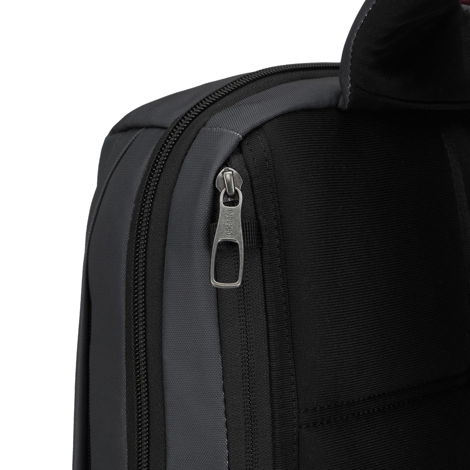 Pacsafe® V anti-theft Commuter Backpack (Fits 13 / 16 Laptop)、mySite、garagedoors4me