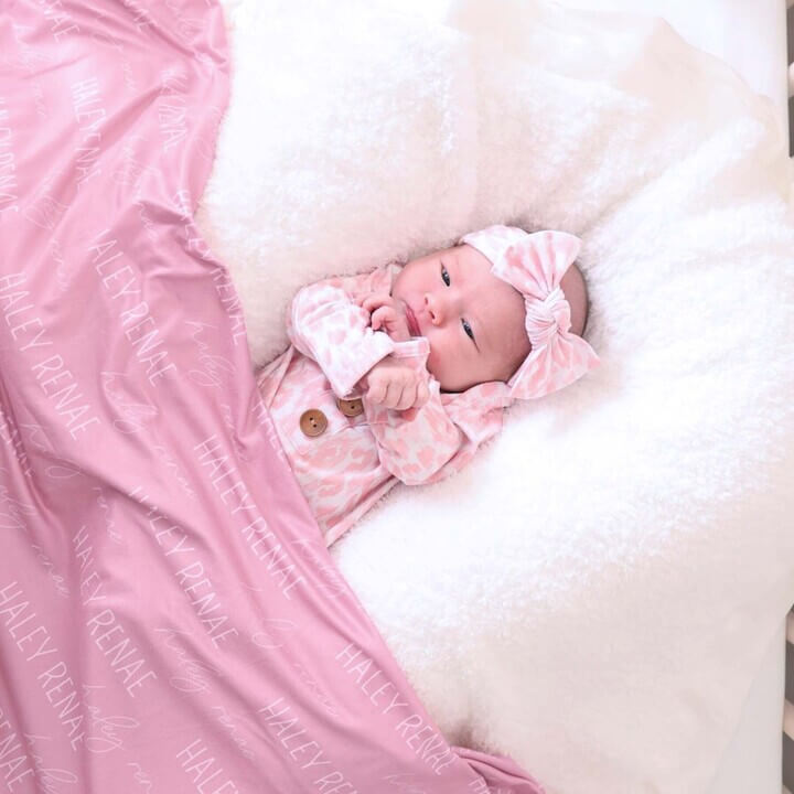  Personalized Tickle Me Pink Baby Name Swaddle Blanket - Block & Script、mySite、layawaytickets