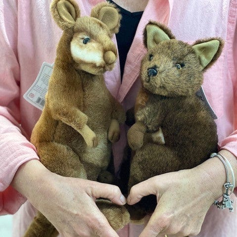 Australian Wallaby Red Necked Bennett’s Plush Animal Lifelike Size 33cm/13″、mySite、g9winljtr
