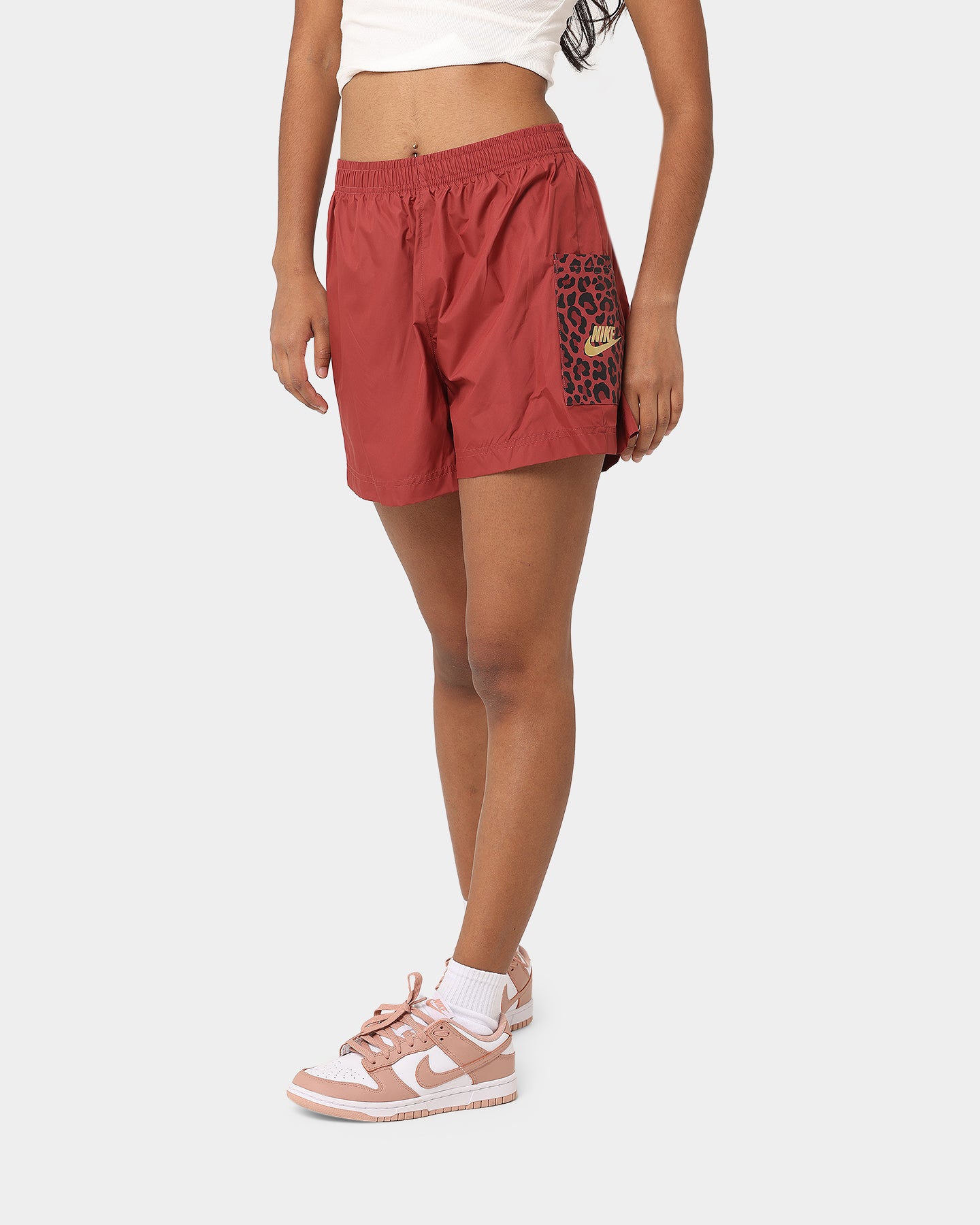 Nike Women's Nike Sportswear Woven Leopard High-Waisted Shorts Cedar/Metallic、mySite、zt4zffjzw