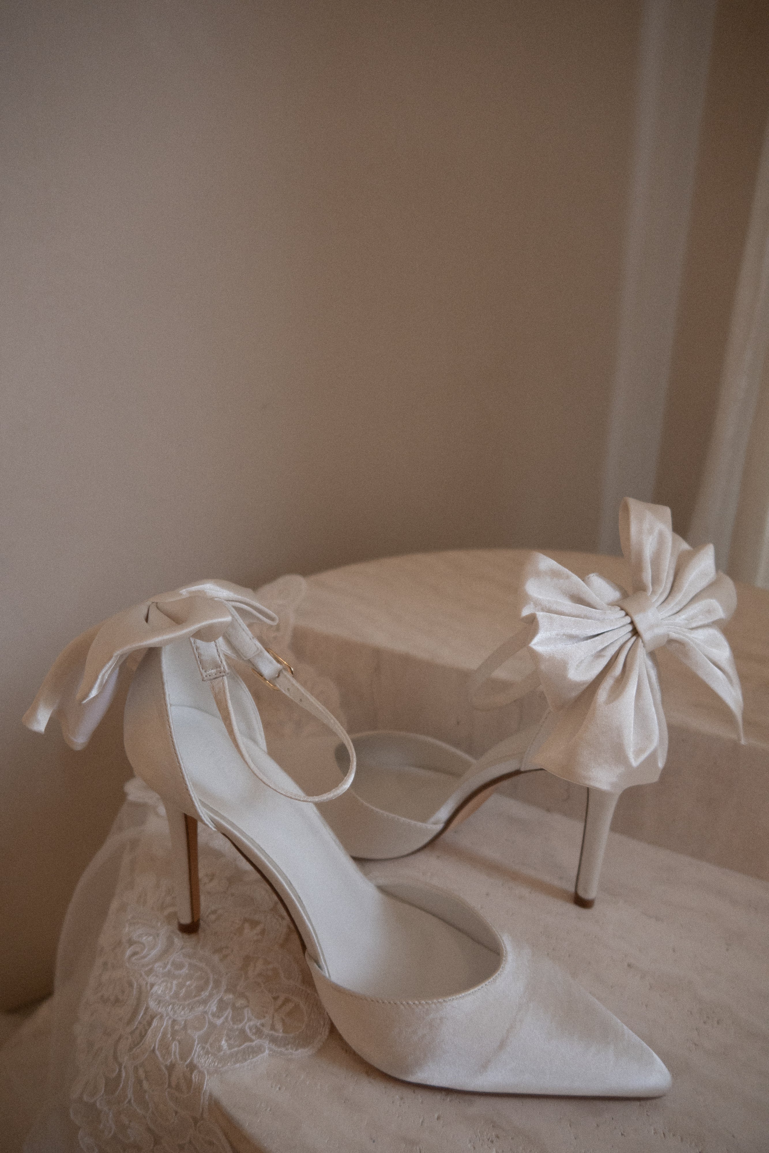 Charmed Satin Bow Heel - White、mySite、solidvoid