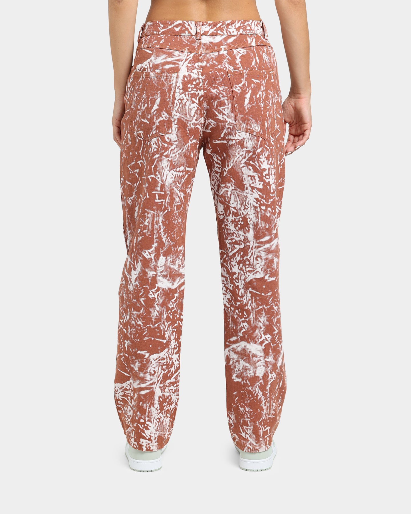 {product_title} - {shop_name}